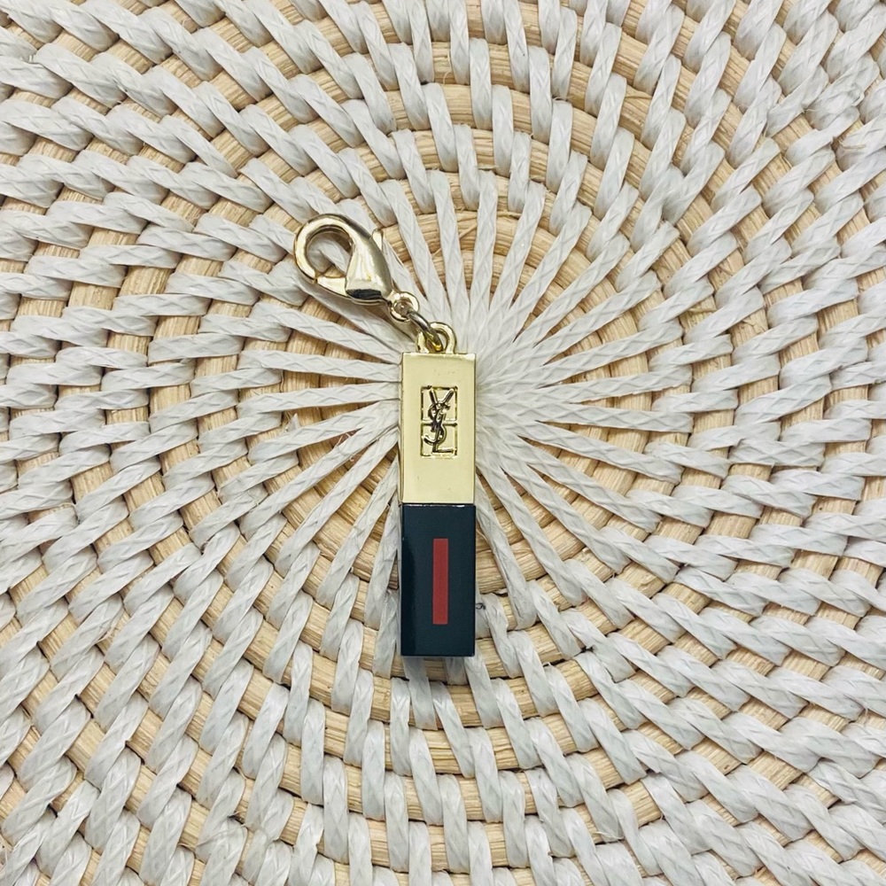 🔥💄YSL Accessories (Pendant)💄🔥